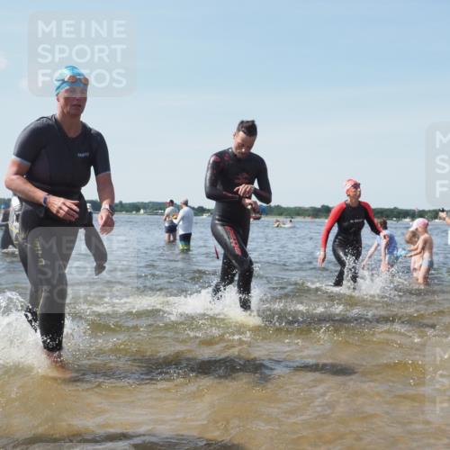 22.06.2025 - Viking Triathlon KatJ http://msf.ph/oto/8107715 22.06.2025 10:37:46 Schwimmen 163, 177, 245, 335, 396, 411, 433, 506, 614, 619, 639, 645 meine-sportfotos.de
