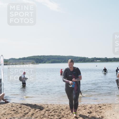 22.06.2025 - Viking Triathlon MichiJ http://msf.ph/oto/8107724 22.06.2025 10:53:35 Schwimmen 241 meine-sportfotos.de
