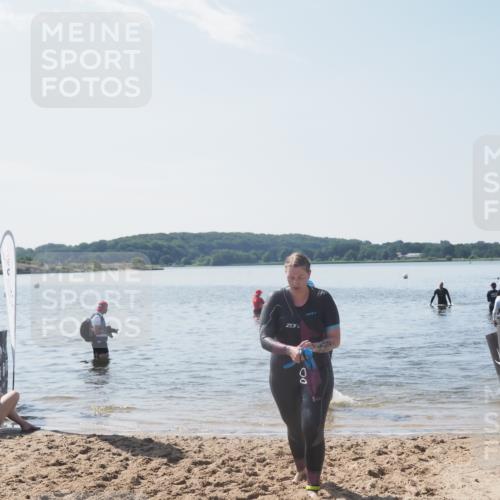 22.06.2025 - Viking Triathlon MichiJ http://msf.ph/oto/8107737 22.06.2025 10:53:35 Schwimmen 241 meine-sportfotos.de