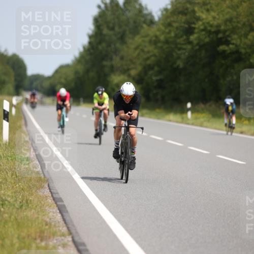 22.06.2025 - Viking Triathlon Yannick Fuchs http://msf.ph/oto/8107759 22.06.2025 12:12:46 Radfahren 93, 287, 473, 659 meine-sportfotos.de