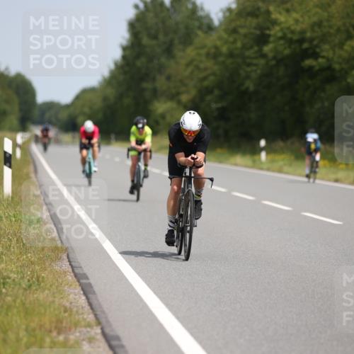22.06.2025 - Viking Triathlon Yannick Fuchs http://msf.ph/oto/8107767 22.06.2025 12:12:46 Radfahren 93, 287, 473, 659 meine-sportfotos.de