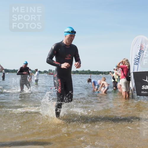 22.06.2025 - Viking Triathlon KatJ http://msf.ph/oto/8107810 22.06.2025 10:37:51 Schwimmen 146, 335, 396, 411, 433, 506, 619, 645 meine-sportfotos.de