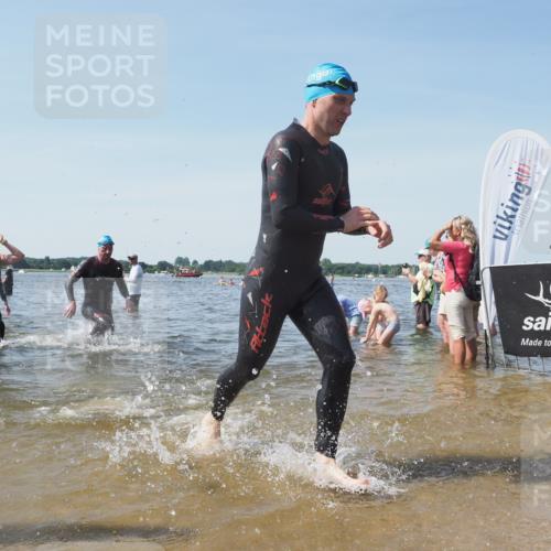 22.06.2025 - Viking Triathlon KatJ http://msf.ph/oto/8107832 22.06.2025 10:37:51 Schwimmen 146, 335, 396, 411, 433, 506, 619, 645 meine-sportfotos.de
