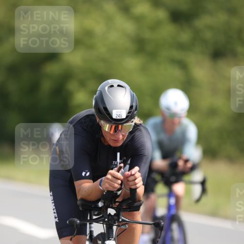 22.06.2025 - Viking Triathlon Yannick Fuchs http://msf.ph/oto/8107833 22.06.2025 11:31:40 Radfahren 245, 624 meine-sportfotos.de