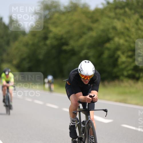 22.06.2025 - Viking Triathlon Yannick Fuchs http://msf.ph/oto/8107836 22.06.2025 12:12:48 Radfahren 93, 287, 473, 659 meine-sportfotos.de