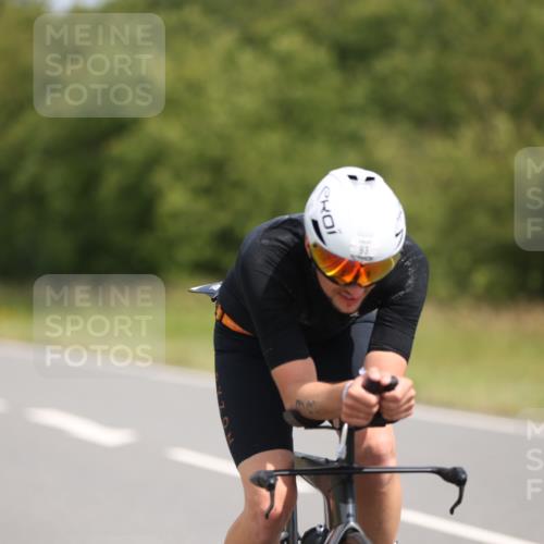 22.06.2025 - Viking Triathlon Yannick Fuchs http://msf.ph/oto/8107852 22.06.2025 12:12:48 Radfahren 93, 287, 473, 659 meine-sportfotos.de