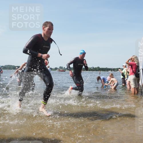 22.06.2025 - Viking Triathlon KatJ http://msf.ph/oto/8107892 22.06.2025 10:37:52 Schwimmen 146, 335, 396, 411, 433, 506, 619, 645 meine-sportfotos.de