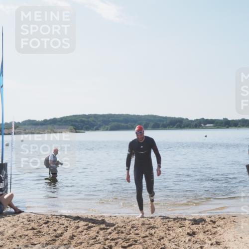 22.06.2025 - Viking Triathlon MichiJ http://msf.ph/oto/8107937 22.06.2025 10:53:59 Schwimmen 634 meine-sportfotos.de