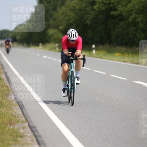 22.06.2025 - Viking Triathlon Yannick Fuchs http://msf.ph/oto/8107943 22.06.2025 12:12:51 Radfahren 78, 93, 287, 337, 473, 659 meine-sportfotos.de