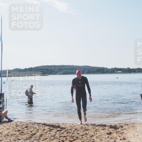 22.06.2025 - Viking Triathlon MichiJ http://msf.ph/oto/8107947 22.06.2025 10:53:59 Schwimmen 634 meine-sportfotos.de