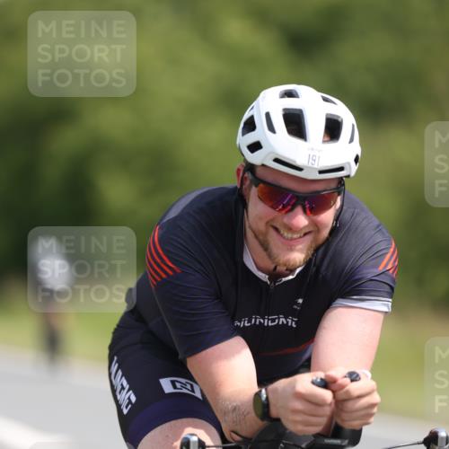 22.06.2025 - Viking Triathlon Yannick Fuchs http://msf.ph/oto/8107997 22.06.2025 11:32:04 Radfahren 13, 173, 181, 189, 191, 340, 444, 458 meine-sportfotos.de