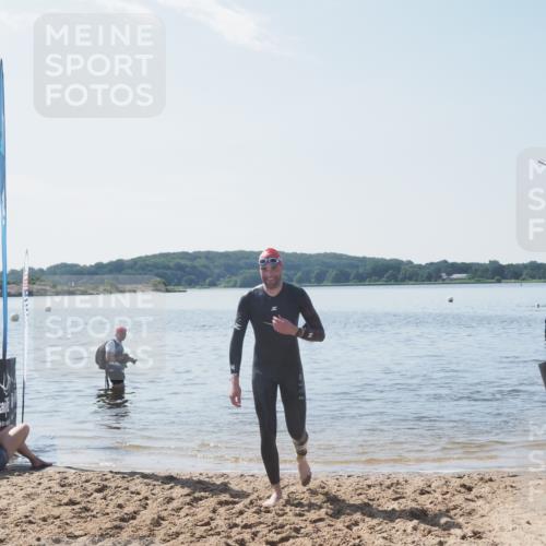 22.06.2025 - Viking Triathlon MichiJ http://msf.ph/oto/8108013 22.06.2025 10:54:00 Schwimmen 634 meine-sportfotos.de