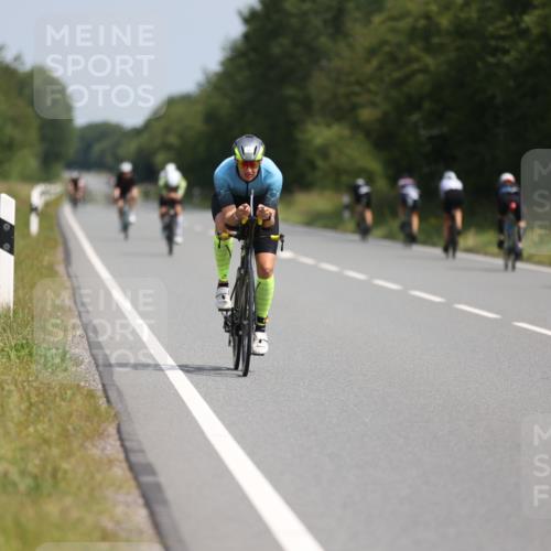 22.06.2025 - Viking Triathlon Yannick Fuchs http://msf.ph/oto/8108021 22.06.2025 11:32:10 Radfahren 181, 220, 238, 450 meine-sportfotos.de