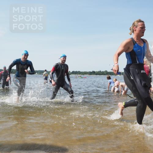 22.06.2025 - Viking Triathlon KatJ http://msf.ph/oto/8108029 22.06.2025 10:37:55 Schwimmen 146, 179, 335, 396, 411, 433, 619, 645 meine-sportfotos.de