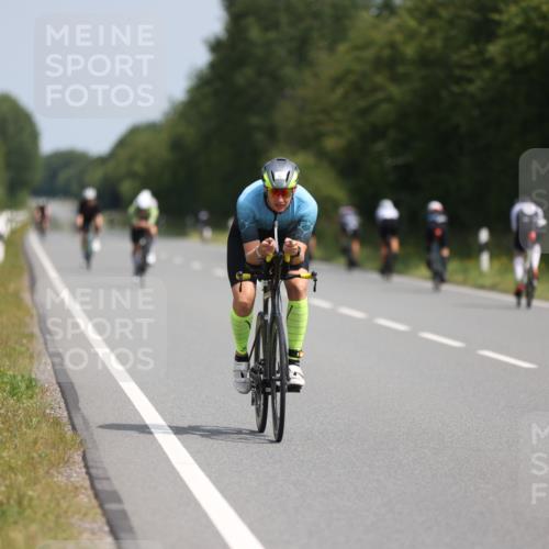 22.06.2025 - Viking Triathlon Yannick Fuchs http://msf.ph/oto/8108032 22.06.2025 11:32:10 Radfahren 181, 220, 238, 450 meine-sportfotos.de
