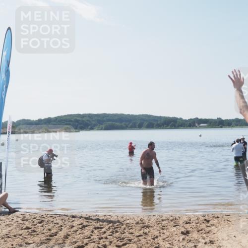 22.06.2025 - Viking Triathlon MichiJ http://msf.ph/oto/8108042 22.06.2025 10:54:54 Schwimmen 305 meine-sportfotos.de
