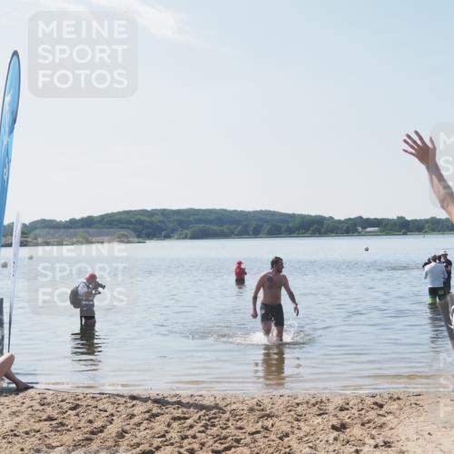22.06.2025 - Viking Triathlon MichiJ http://msf.ph/oto/8108048 22.06.2025 10:54:54 Schwimmen 305 meine-sportfotos.de