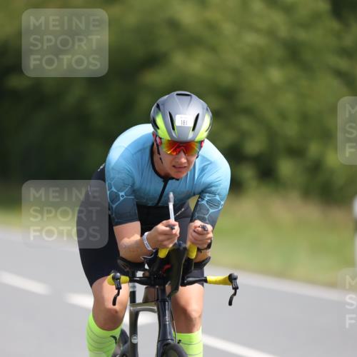 22.06.2025 - Viking Triathlon Yannick Fuchs http://msf.ph/oto/8108061 22.06.2025 11:32:12 Radfahren 181, 220, 238, 450 meine-sportfotos.de