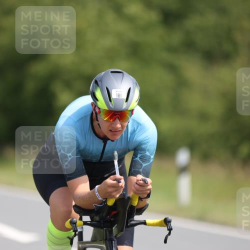 22.06.2025 - Viking Triathlon Yannick Fuchs http://msf.ph/oto/8108067 22.06.2025 11:32:12 Radfahren 181, 220, 238, 450 meine-sportfotos.de