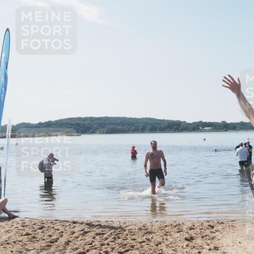22.06.2025 - Viking Triathlon MichiJ http://msf.ph/oto/8108069 22.06.2025 10:54:55 Schwimmen 305 meine-sportfotos.de