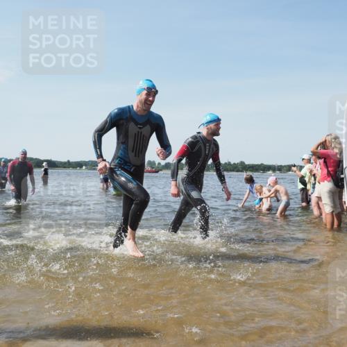 22.06.2025 - Viking Triathlon KatJ http://msf.ph/oto/8108077 22.06.2025 10:37:56 Schwimmen 146, 179, 335, 396, 411, 433, 619 meine-sportfotos.de
