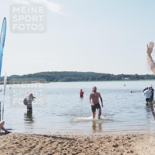 22.06.2025 - Viking Triathlon MichiJ http://msf.ph/oto/8108082 22.06.2025 10:54:55 Schwimmen 305 meine-sportfotos.de