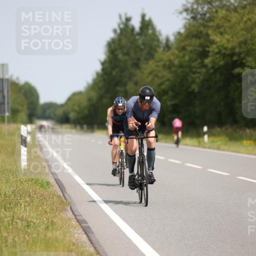 22.06.2025 - Viking Triathlon Yannick Fuchs http://msf.ph/oto/8108100 22.06.2025 12:12:58 Radfahren 78, 136, 337 meine-sportfotos.de