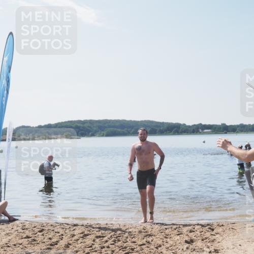 22.06.2025 - Viking Triathlon MichiJ http://msf.ph/oto/8108190 22.06.2025 10:54:58 Schwimmen 305 meine-sportfotos.de