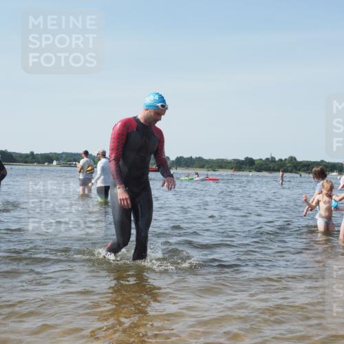 22.06.2025 - Viking Triathlon KatJ http://msf.ph/oto/8108206 22.06.2025 10:38:01 Schwimmen 72, 146, 179, 191, 335 meine-sportfotos.de
