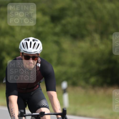 22.06.2025 - Viking Triathlon Yannick Fuchs http://msf.ph/oto/8108220 22.06.2025 11:32:20 Radfahren 220, 237, 238, 311, 450 meine-sportfotos.de