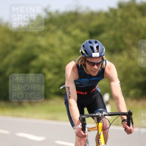22.06.2025 - Viking Triathlon Yannick Fuchs http://msf.ph/oto/8108229 22.06.2025 12:13:01 Radfahren 78, 136, 337 meine-sportfotos.de