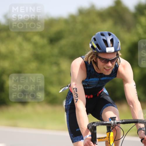22.06.2025 - Viking Triathlon Yannick Fuchs http://msf.ph/oto/8108243 22.06.2025 12:13:01 Radfahren 78, 136, 337 meine-sportfotos.de