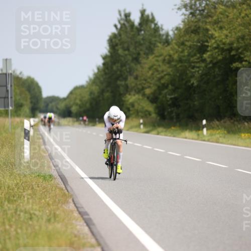 22.06.2025 - Viking Triathlon Yannick Fuchs http://msf.ph/oto/8108261 22.06.2025 12:13:11 Radfahren 4, 136, 201 meine-sportfotos.de
