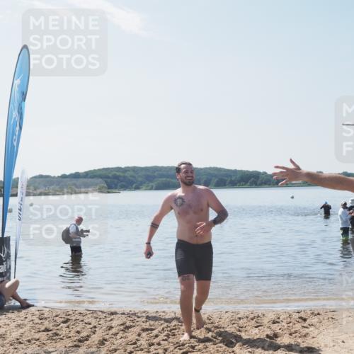 22.06.2025 - Viking Triathlon MichiJ http://msf.ph/oto/8108294 22.06.2025 10:55:00 Schwimmen 305 meine-sportfotos.de