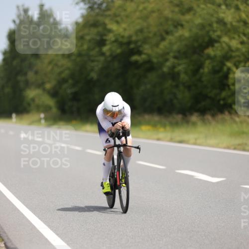 22.06.2025 - Viking Triathlon Yannick Fuchs http://msf.ph/oto/8108305 22.06.2025 12:13:12 Radfahren 4, 201 meine-sportfotos.de