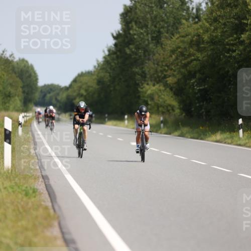 22.06.2025 - Viking Triathlon Yannick Fuchs http://msf.ph/oto/8108310 22.06.2025 11:32:27 Radfahren 58, 237, 311, 601 meine-sportfotos.de