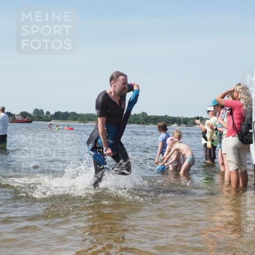 22.06.2025 - Viking Triathlon KatJ http://msf.ph/oto/8108348 22.06.2025 10:38:12 Schwimmen 61, 72, 89, 179, 191, 209, 447, 662 meine-sportfotos.de