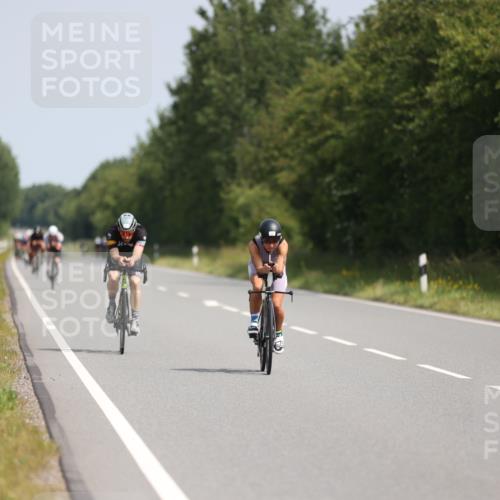 22.06.2025 - Viking Triathlon Yannick Fuchs http://msf.ph/oto/8108367 22.06.2025 11:32:28 Radfahren 58, 237, 311, 601 meine-sportfotos.de