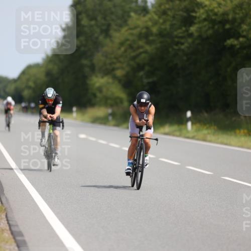 22.06.2025 - Viking Triathlon Yannick Fuchs http://msf.ph/oto/8108392 22.06.2025 11:32:29 Radfahren 58, 237, 462, 601 meine-sportfotos.de