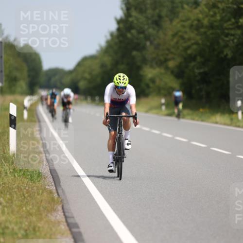 22.06.2025 - Viking Triathlon Yannick Fuchs http://msf.ph/oto/8108416 22.06.2025 12:13:22 Radfahren 163, 237, 257, 415, 628, 660 meine-sportfotos.de