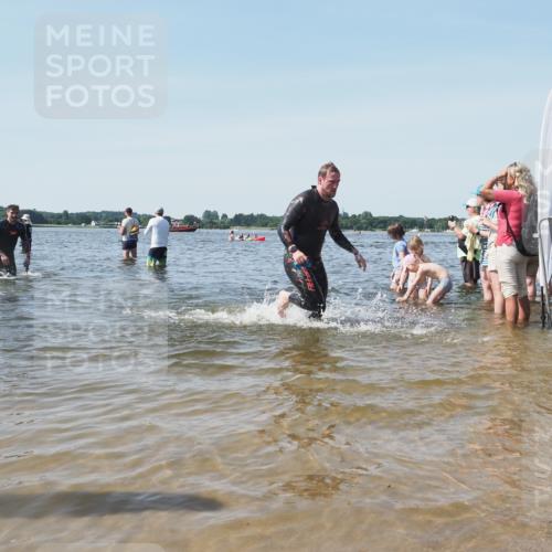 22.06.2025 - Viking Triathlon KatJ http://msf.ph/oto/8108429 22.06.2025 10:38:16 Schwimmen 61, 72, 89, 191, 209, 269, 447, 509, 535, 662 meine-sportfotos.de