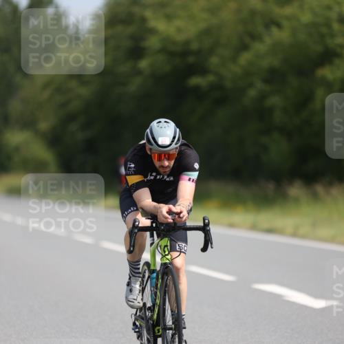 22.06.2025 - Viking Triathlon Yannick Fuchs http://msf.ph/oto/8108464 22.06.2025 11:32:32 Radfahren 8, 58, 462, 601, 653 meine-sportfotos.de