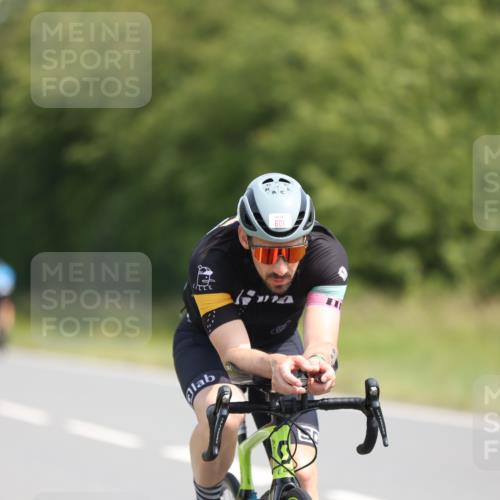 22.06.2025 - Viking Triathlon Yannick Fuchs http://msf.ph/oto/8108486 22.06.2025 11:32:33 Radfahren 8, 58, 203, 462, 601, 653 meine-sportfotos.de