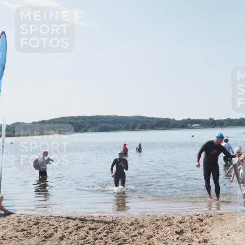 22.06.2025 - Viking Triathlon MichiJ http://msf.ph/oto/8108506 22.06.2025 10:55:30 Schwimmen 246, 472 meine-sportfotos.de