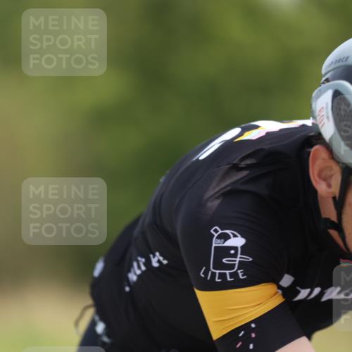 22.06.2025 - Viking Triathlon Yannick Fuchs http://msf.ph/oto/8108544 22.06.2025 11:32:34 Radfahren 8, 58, 203, 462, 601, 653 meine-sportfotos.de