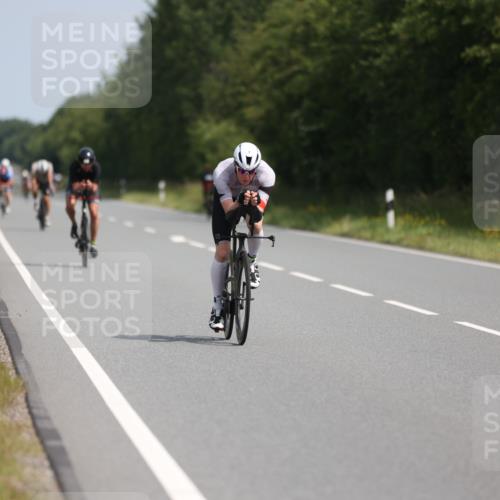 22.06.2025 - Viking Triathlon Yannick Fuchs http://msf.ph/oto/8108557 22.06.2025 11:32:36 Radfahren 8, 203, 462, 601, 644, 653 meine-sportfotos.de