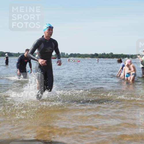 22.06.2025 - Viking Triathlon KatJ http://msf.ph/oto/8108562 22.06.2025 10:38:19 Schwimmen 61, 72, 89, 191, 209, 269, 398, 428, 447, 509, 535, 662 meine-sportfotos.de
