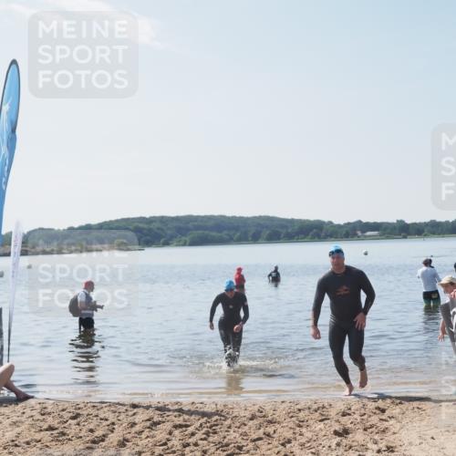 22.06.2025 - Viking Triathlon MichiJ http://msf.ph/oto/8108563 22.06.2025 10:55:32 Schwimmen 246, 472 meine-sportfotos.de