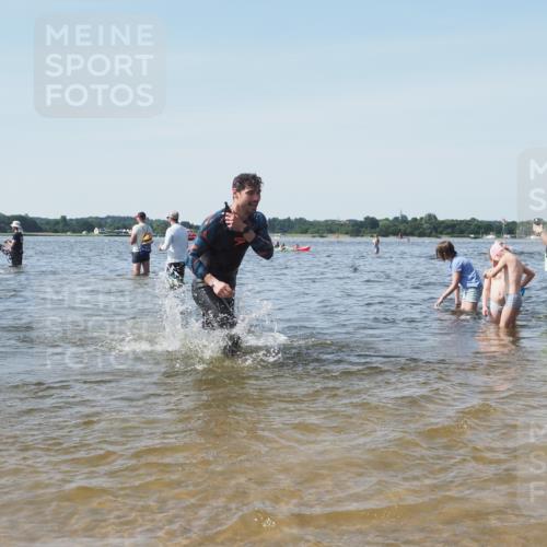 22.06.2025 - Viking Triathlon KatJ http://msf.ph/oto/8108578 22.06.2025 10:38:20 Schwimmen 61, 72, 89, 191, 209, 269, 398, 428, 447, 509, 535, 603, 662 meine-sportfotos.de