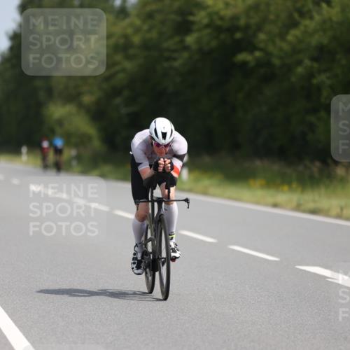 22.06.2025 - Viking Triathlon Yannick Fuchs http://msf.ph/oto/8108593 22.06.2025 11:32:37 Radfahren 8, 203, 462, 601, 644, 653 meine-sportfotos.de